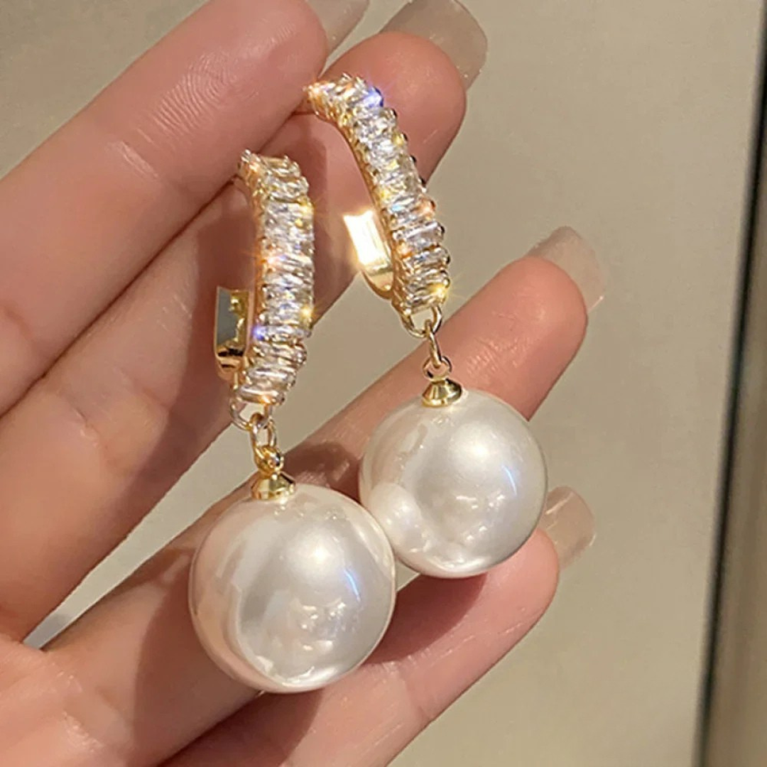 Elegant Perle- og Zirkonia-øreringe