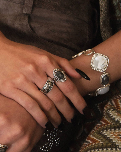 Lunar Veil Mosagat Ring
