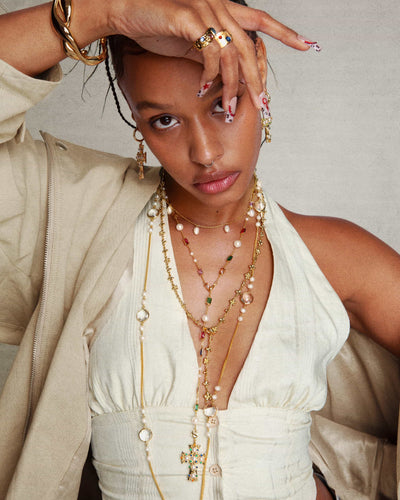 Elsker af Helius Pearl Cross Necklace