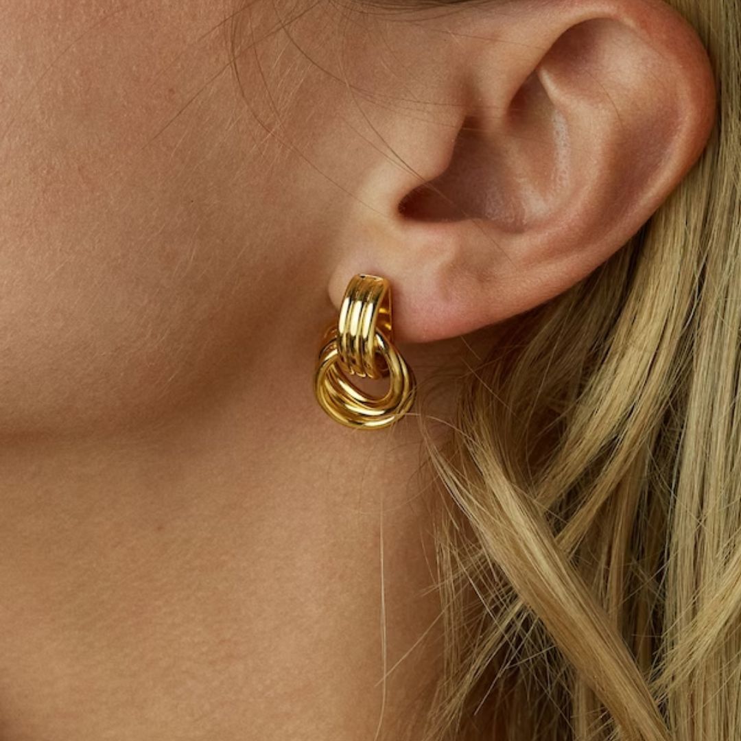 Luna Lagdelt Øreringe | 18k Guld