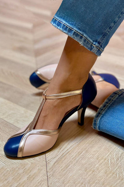 Rosalie | Feminine T‑Strap Pumps med rund tå