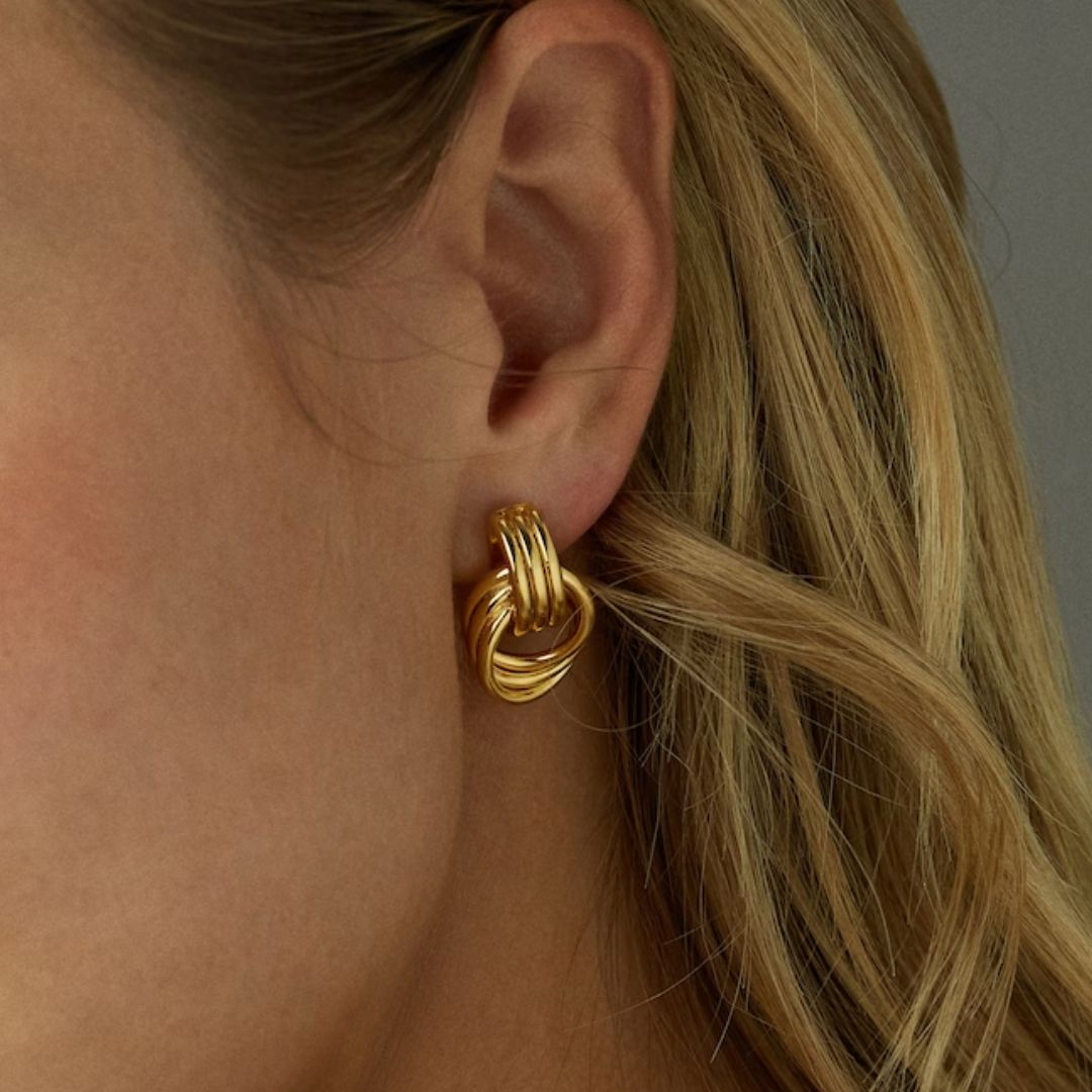 Luna Lagdelt Øreringe | 18k Guld
