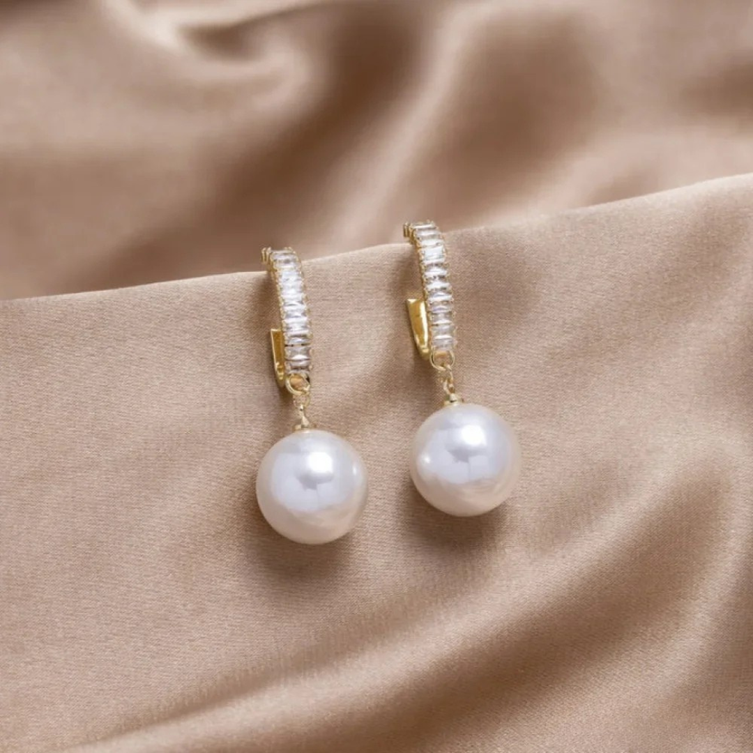 Elegant Perle- og Zirkonia-øreringe