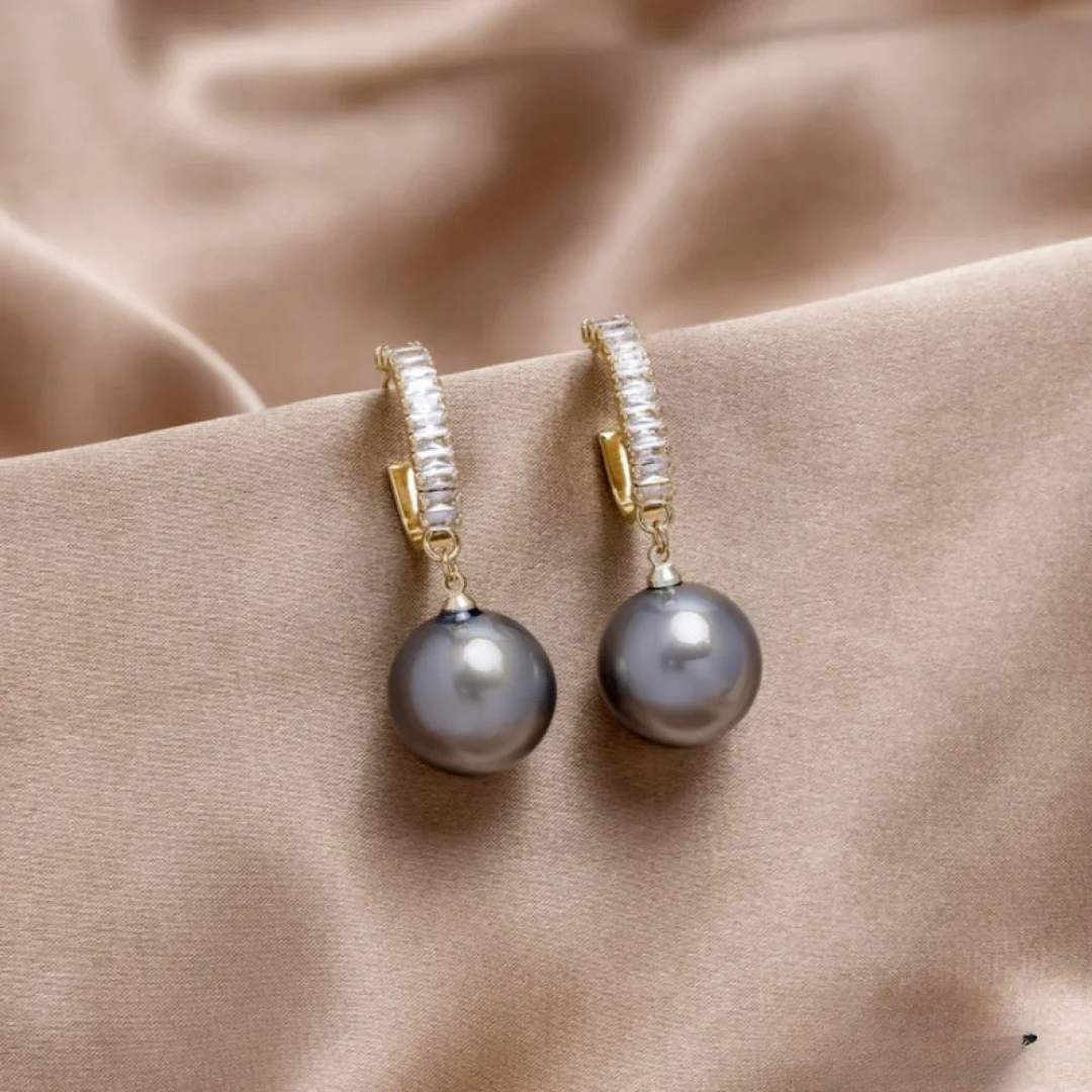 Elegant Perle- og Zirkonia-øreringe