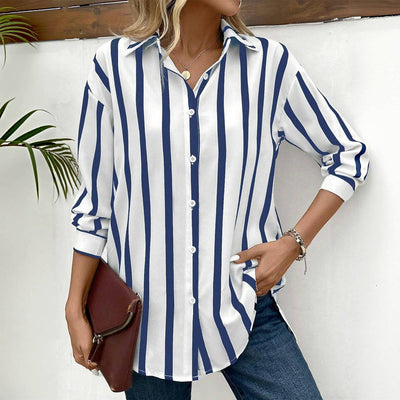 Lana – Bluse med klassiske striber og moderne elegance