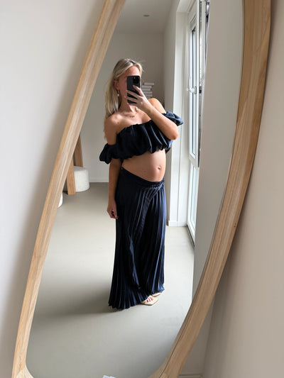 Noa | Satin Sæt Med Elegant Glamour
