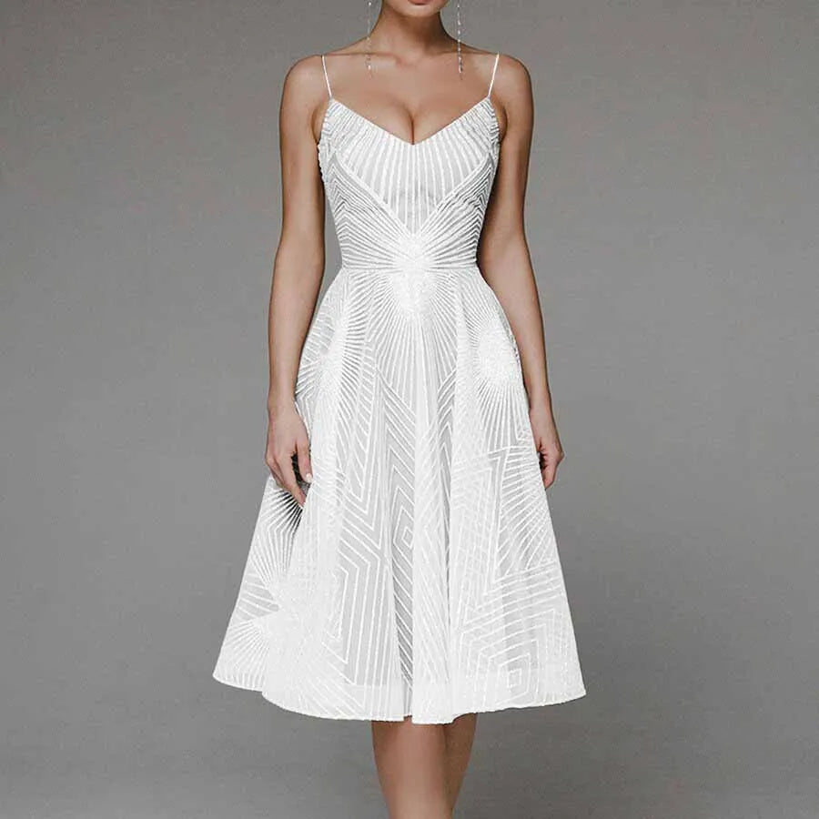 Larra™ | Elegant kjole med åben ryg