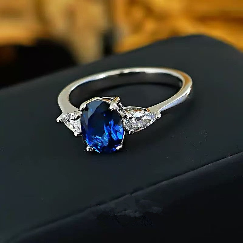 Marin Thorneau Ring | Guld