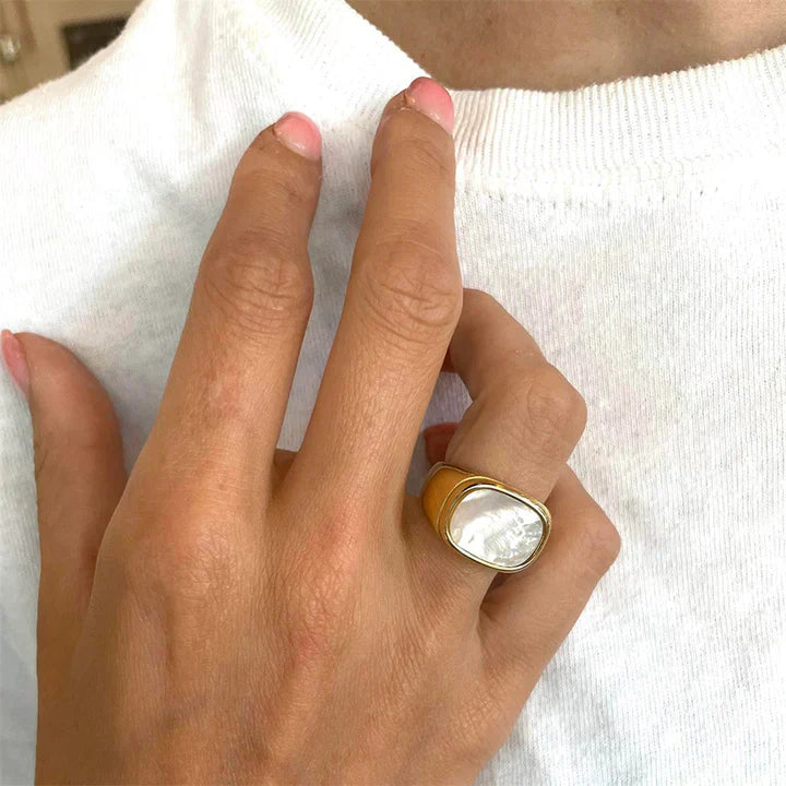 Serica Nivalis Ring | Guld