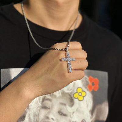 Moissanite kors halskæde | Hvidguld 18k