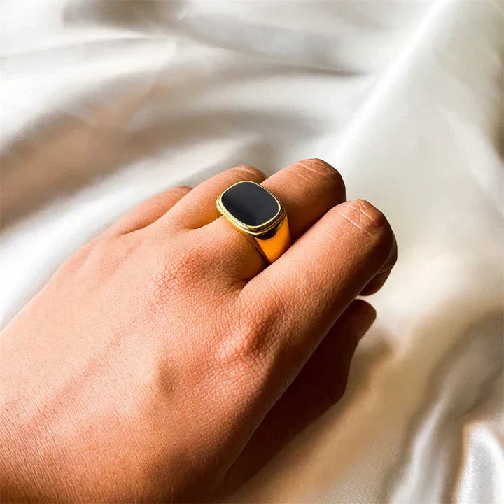Serica Nivalis Ring | Guld