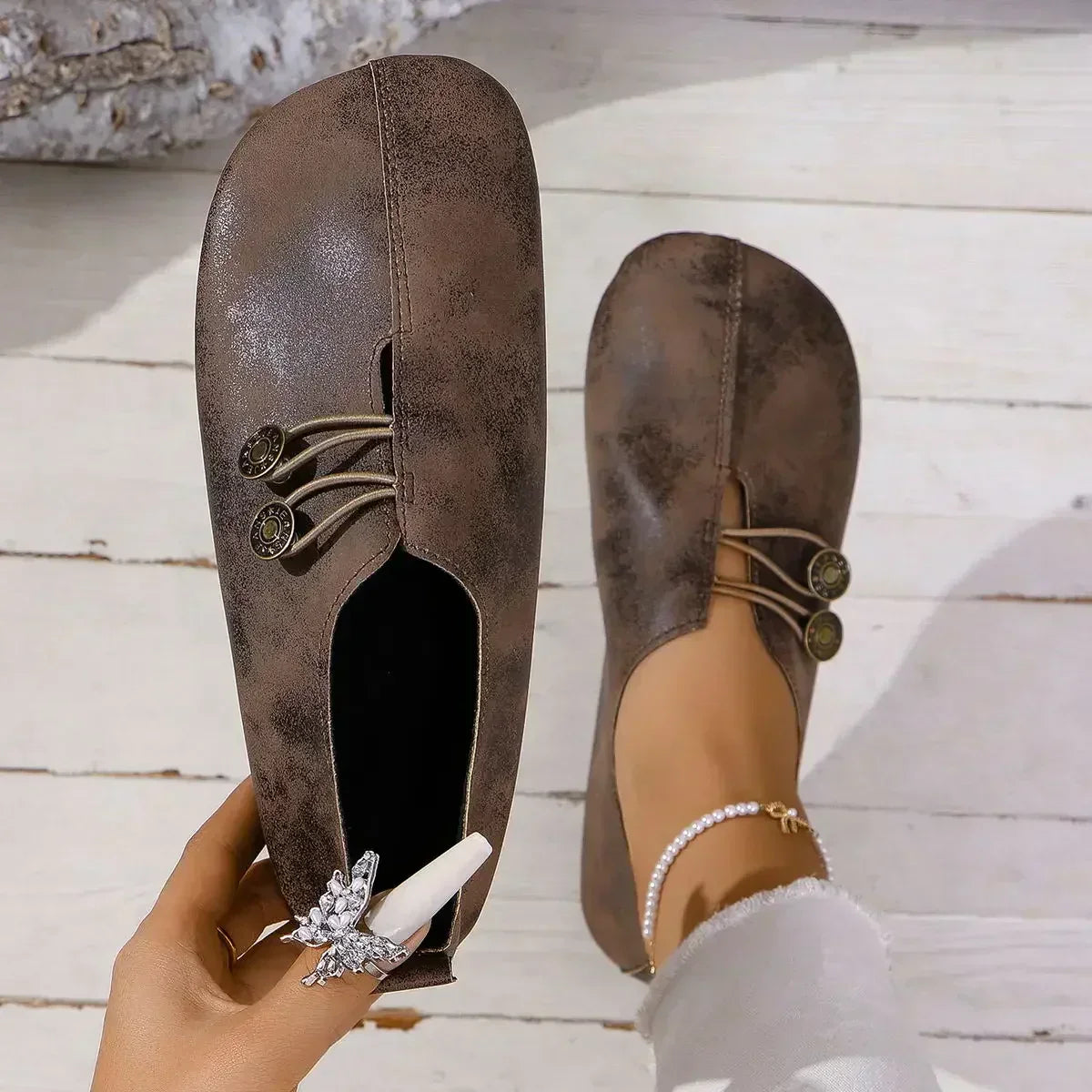 Dame Mokkasiner i Suede med Knapper