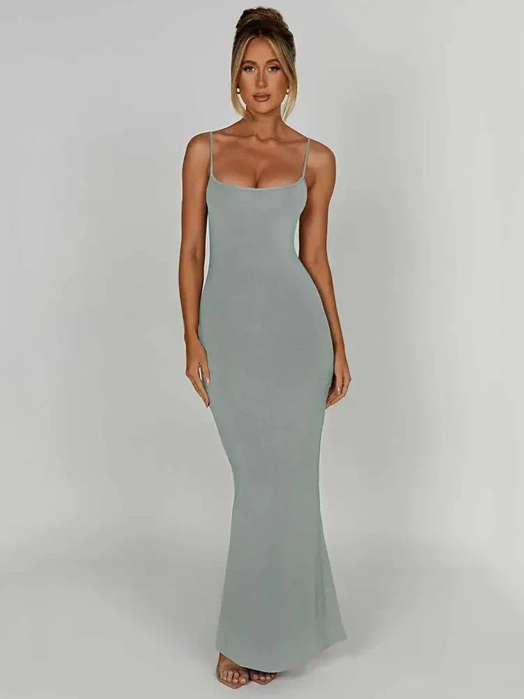 Rosa maxi bodycon kjole med tynde stropper, uden ryg