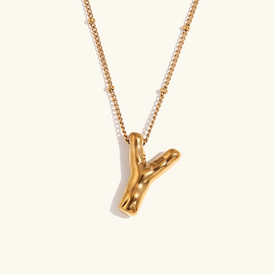 Næseørering med initialer i bobleform | Guld 18k