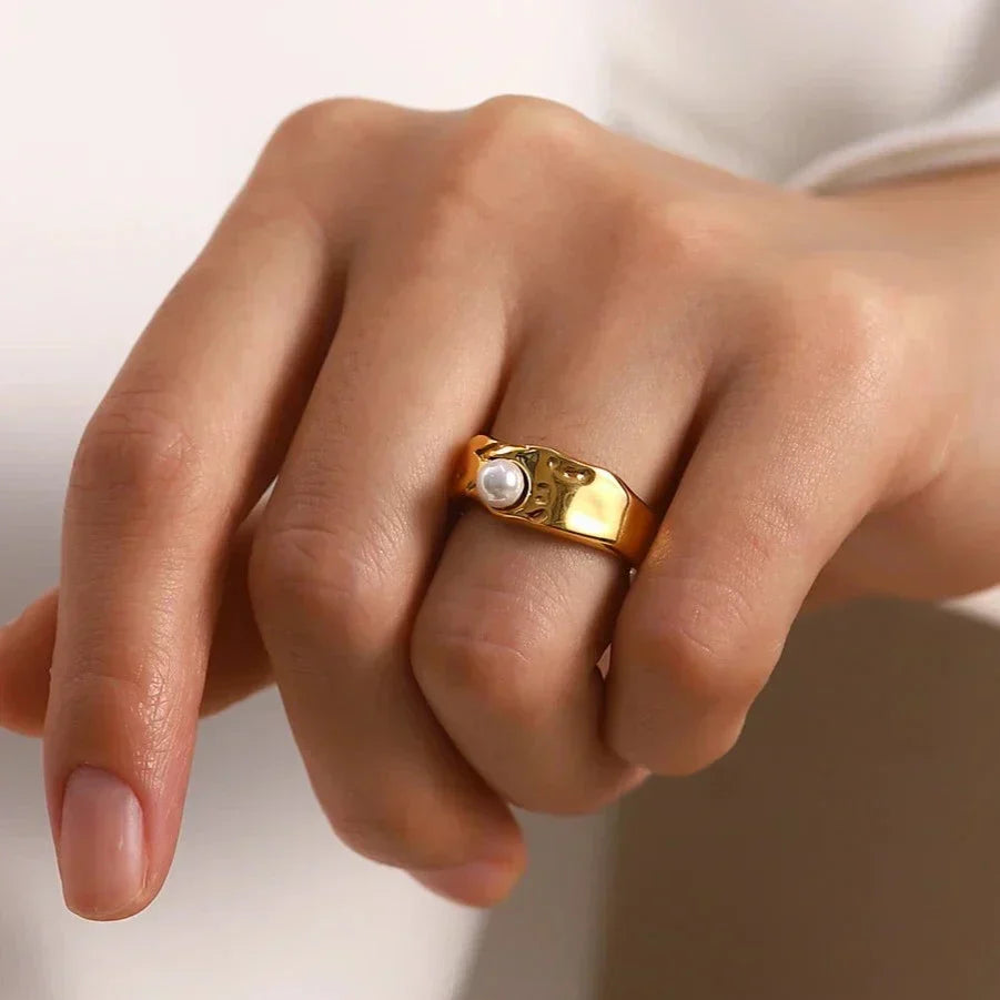 Cerulia ring med ferskvandsperler | 14k guld