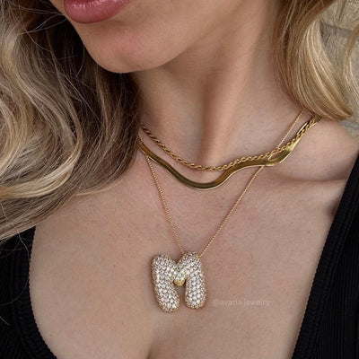 Navnesmykke Bubble med diamant | 18k Guld