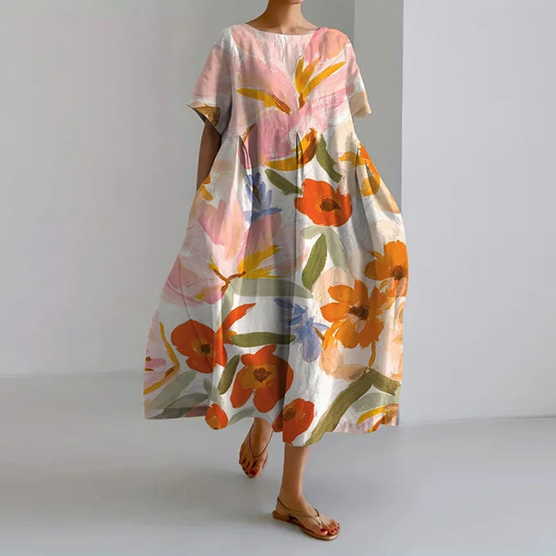 Elvira | Flydende sommerkjole med blomsterdesign