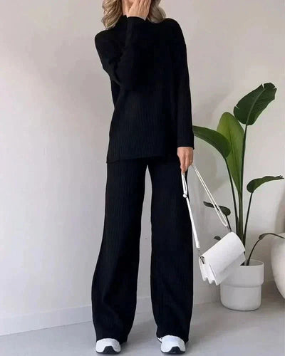 Daisy™ Sæt: Elegant Bluse og Bukser fra Olsen & Olsen™ - DK