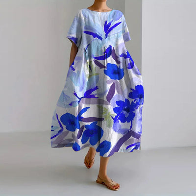 Elvira | Flydende sommerkjole med blomsterdesign