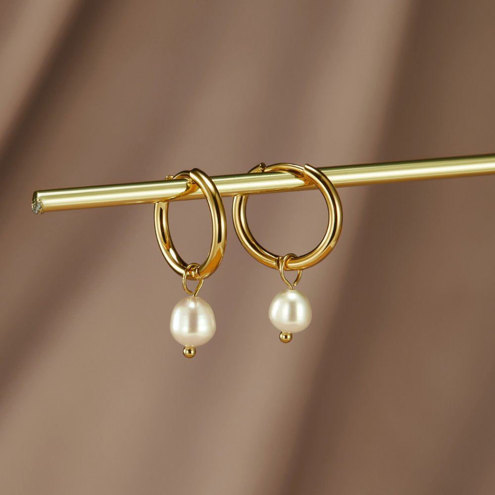 Bella øreringe med ferskvandsperler | Guld 18k