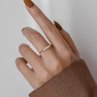 magnolia ring med ferskvandsperler | 18k Guld