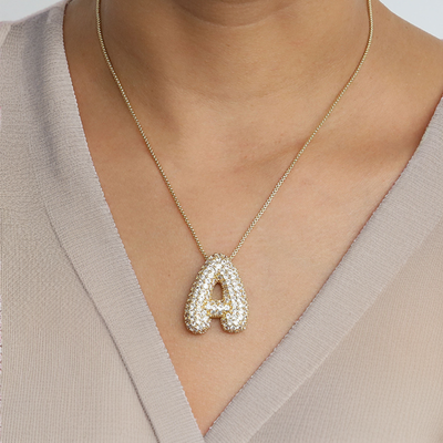 Navnesmykke Bubble med diamant | 18k Guld