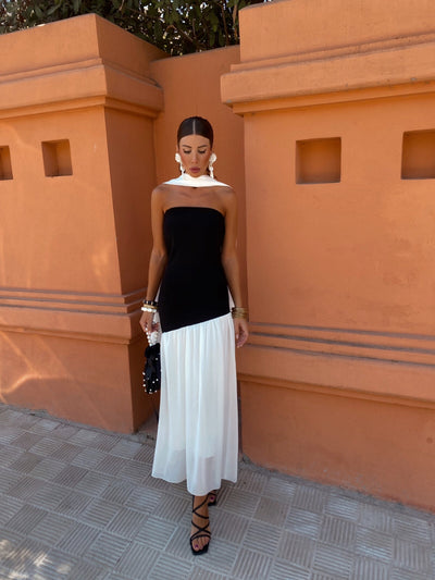 Mila | Chique Strapless Midi Kjole