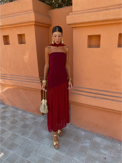 Mila | Chique Strapless Midi Kjole