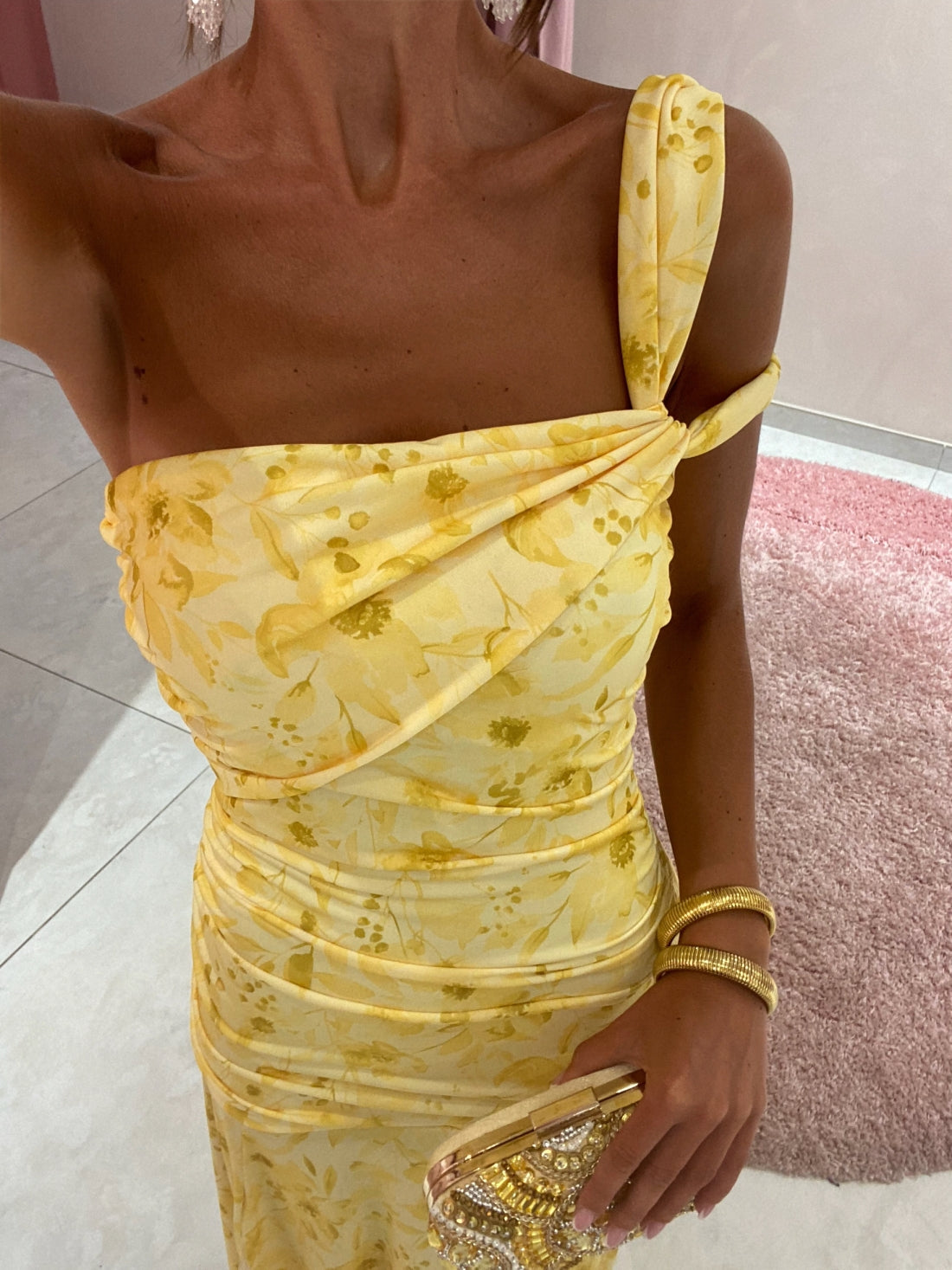 Ariella | Asymmetrisk One Shoulder Aftenkjole